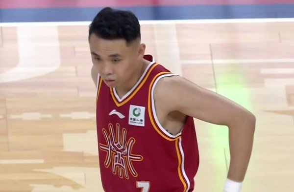 股票配资代理 CBA爆冷！广州送山西四连败，新外援首秀12+4，徐昕11分10板6帽