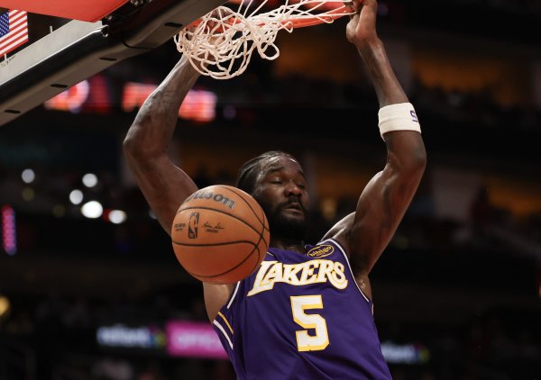 正规配资公司排名 胜负风向标！本赛季当艾顿得分20+时 湖人取得12胜1负